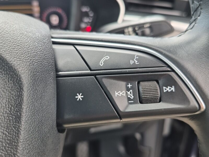 More views of Audi Q3