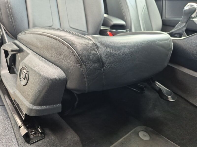 More views of Audi Q3