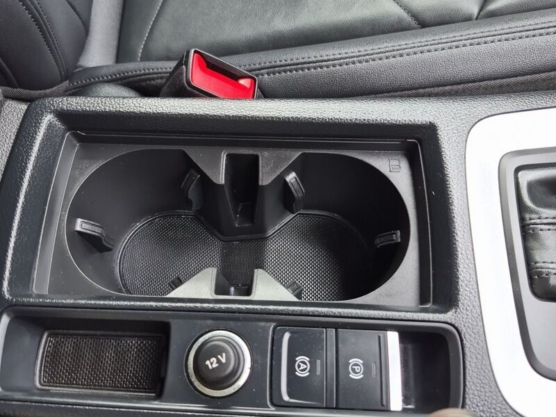 More views of Audi Q3