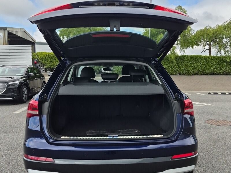 More views of Audi Q3