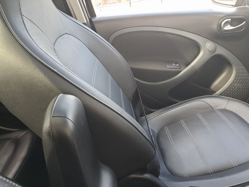 More views of Smart Forfour