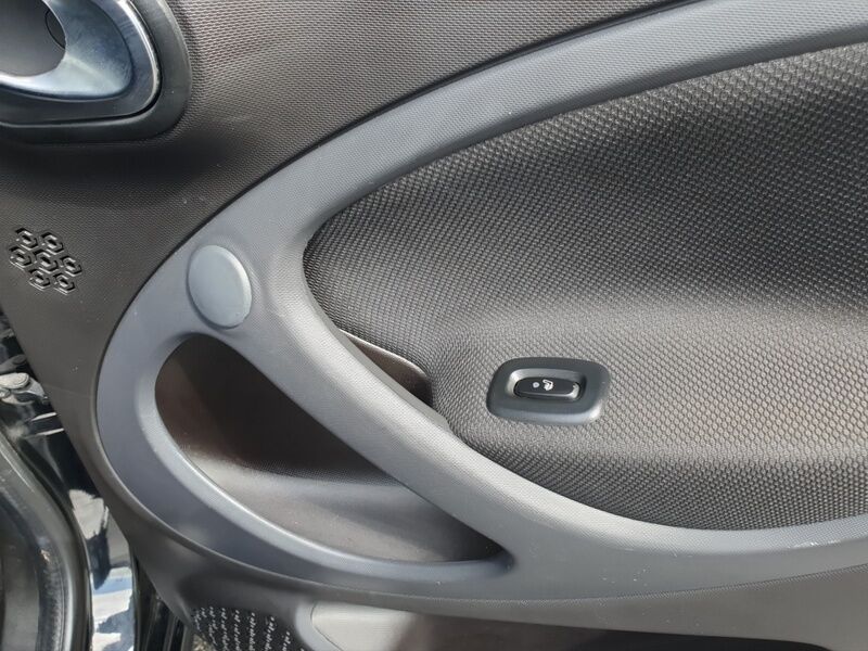 More views of Smart Forfour