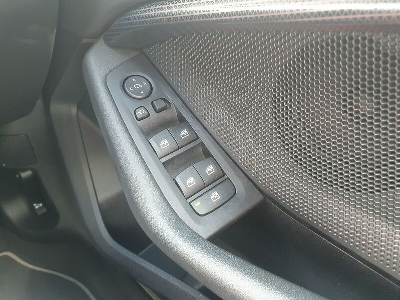 More views of BMW 1-Series