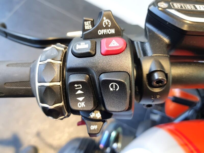 More views of BMW R12