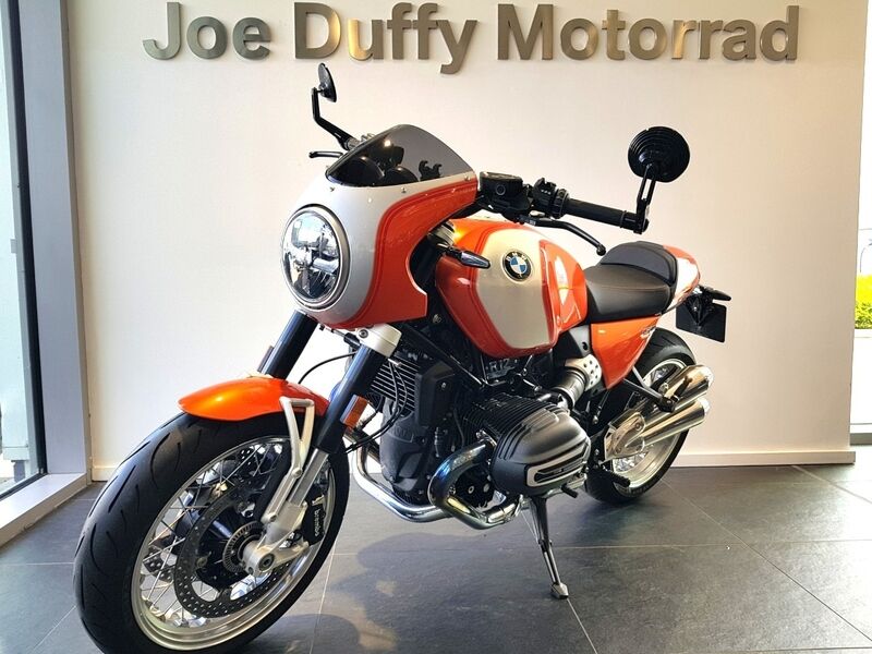 More views of BMW R12