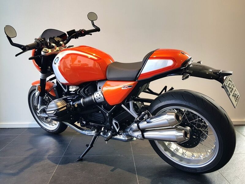 More views of BMW R12