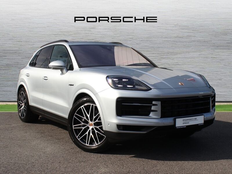 More views of Porsche Cayenne