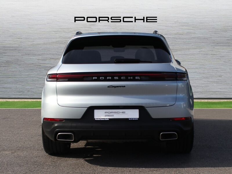 More views of Porsche Cayenne