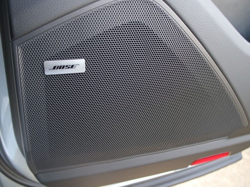More views of Porsche Cayenne