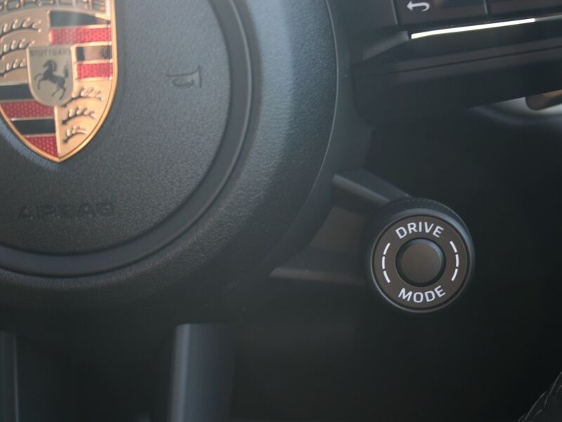 More views of Porsche Cayenne