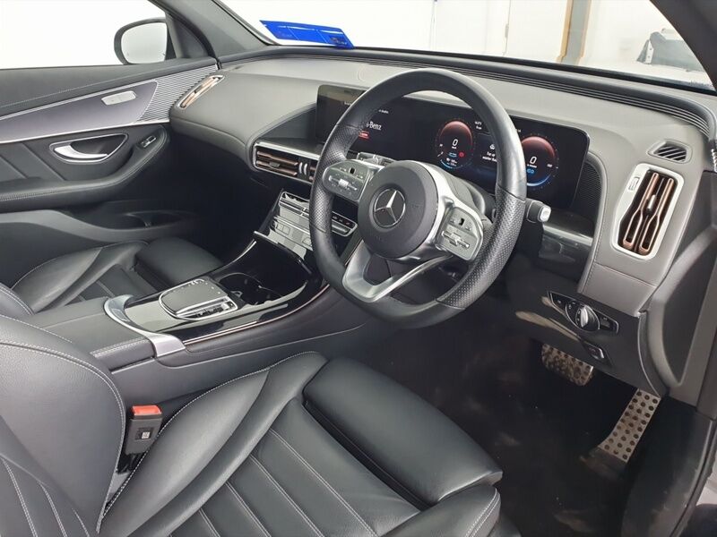More views of Mercedes-Benz EQC