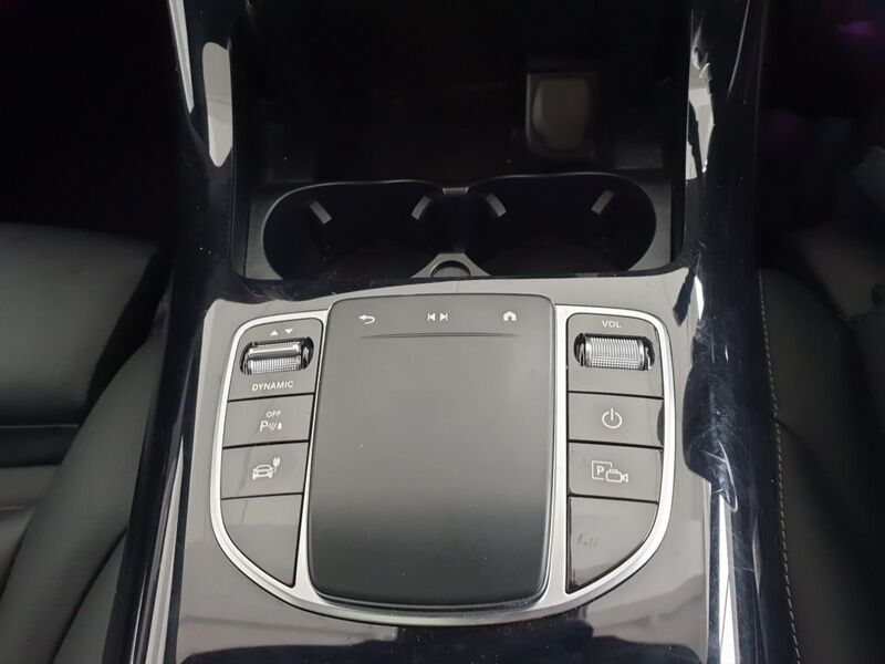 More views of Mercedes-Benz EQC