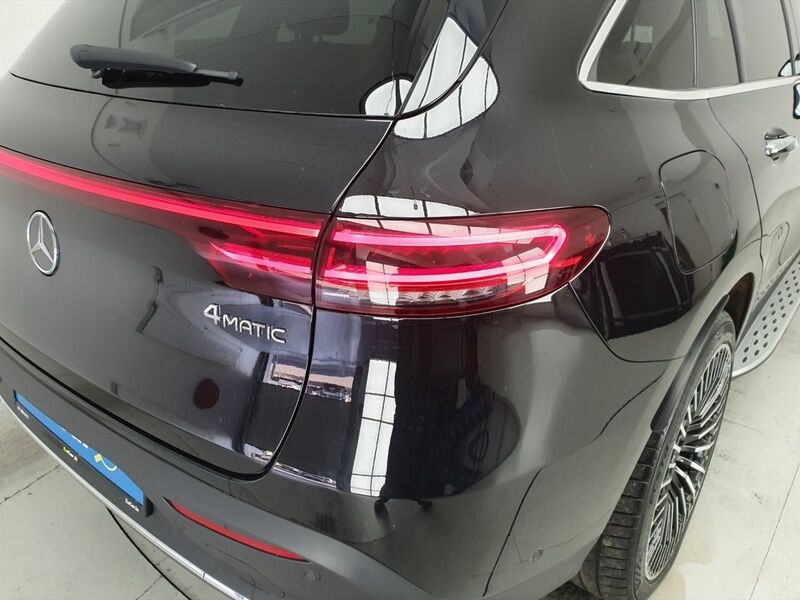 More views of Mercedes-Benz EQC