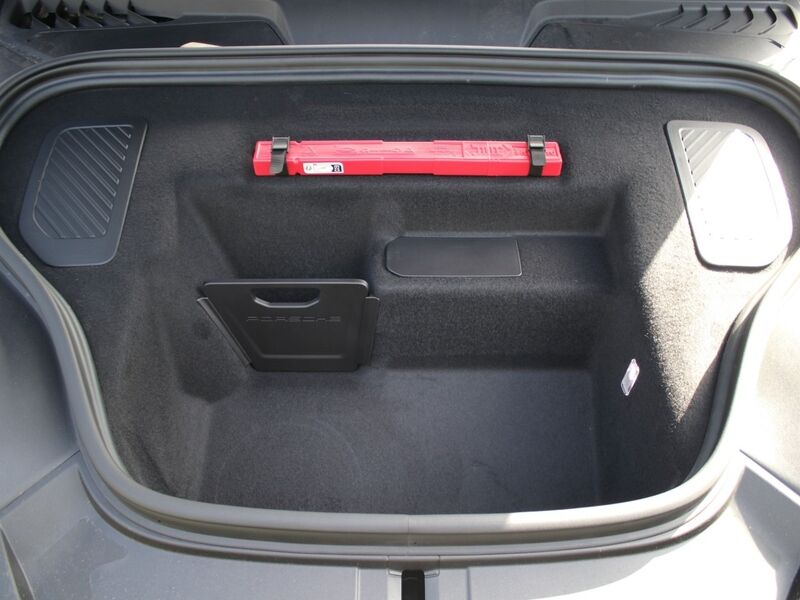 More views of Porsche Macan