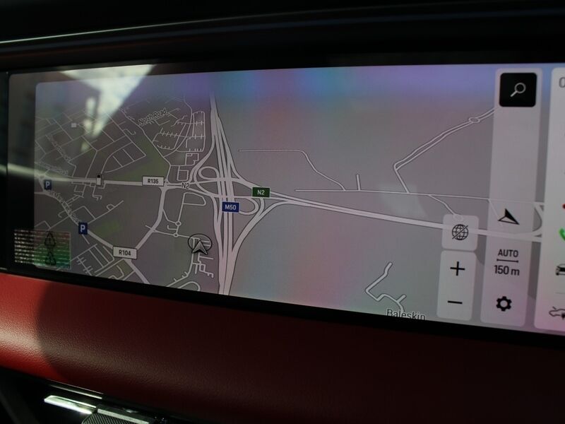 More views of Porsche Macan