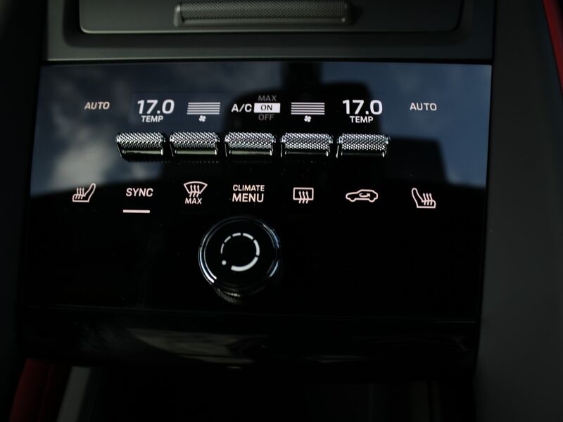 More views of Porsche Macan