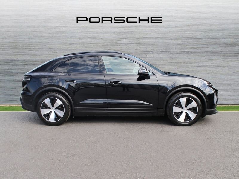 More views of Porsche Macan