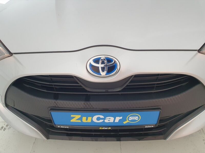More views of Toyota Yaris