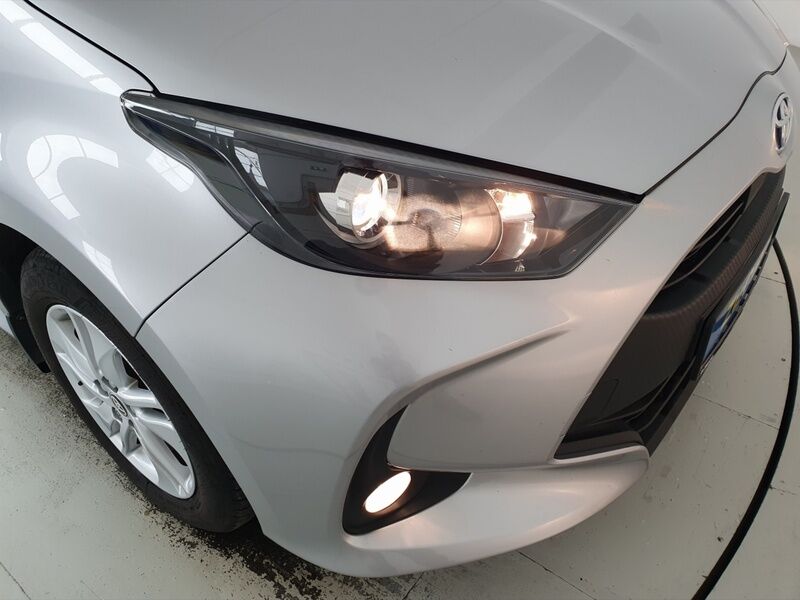 More views of Toyota Yaris