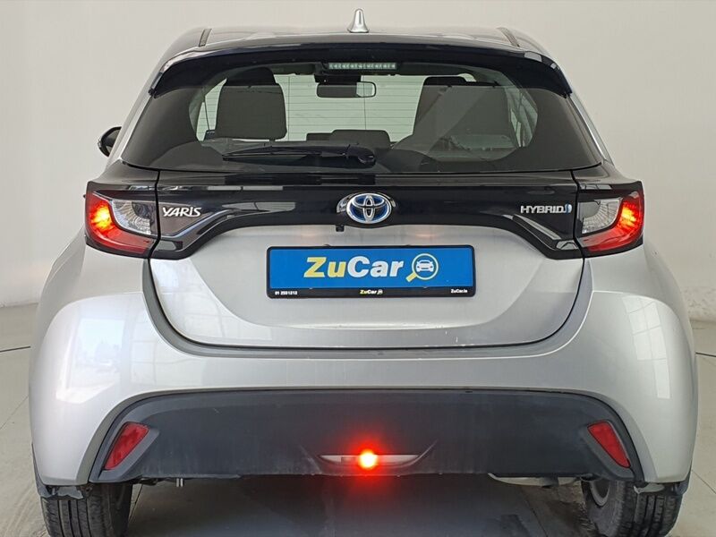 More views of Toyota Yaris