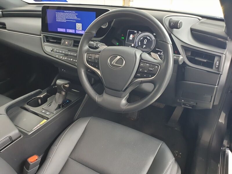More views of Lexus ES