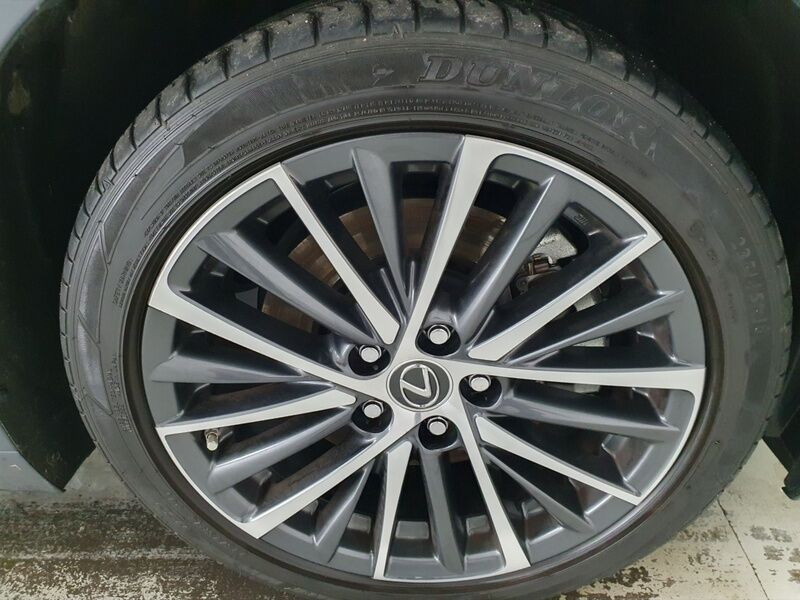 More views of Lexus ES