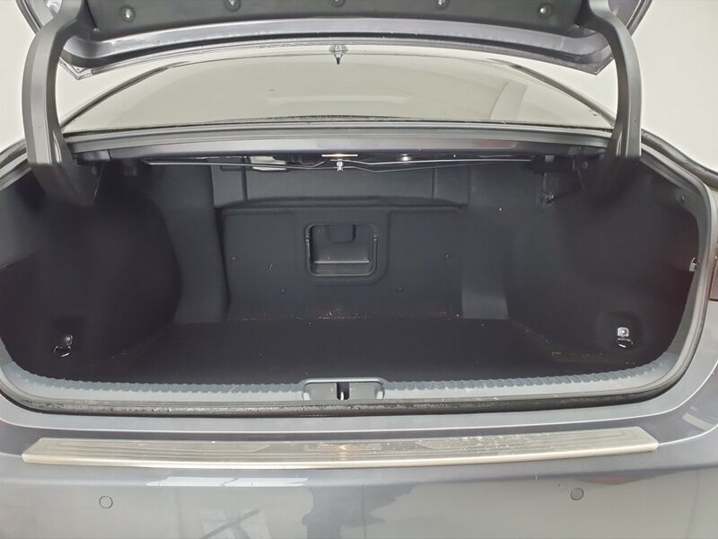 More views of Lexus ES
