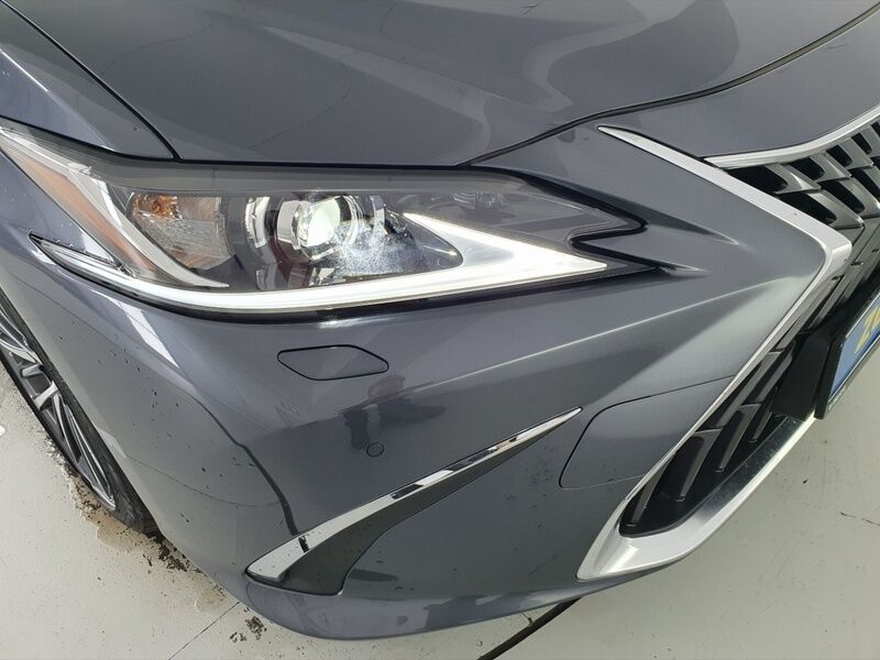 More views of Lexus ES