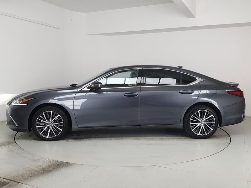 More views of Lexus ES