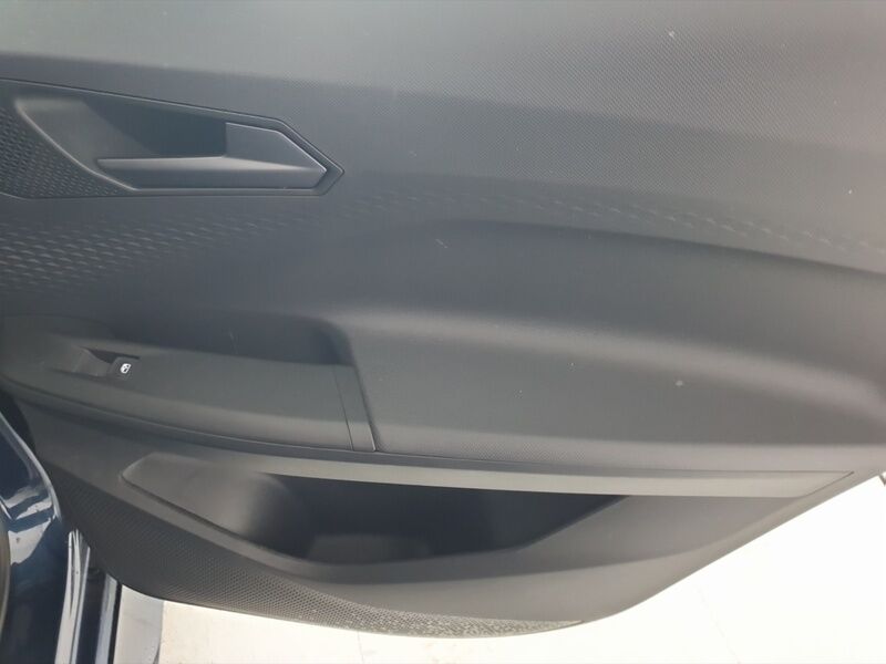 More views of Cupra Born
