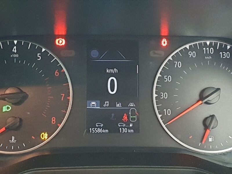 More views of Renault Clio