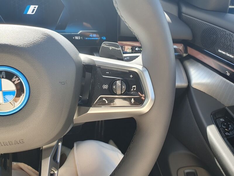 More views of BMW 5-Series