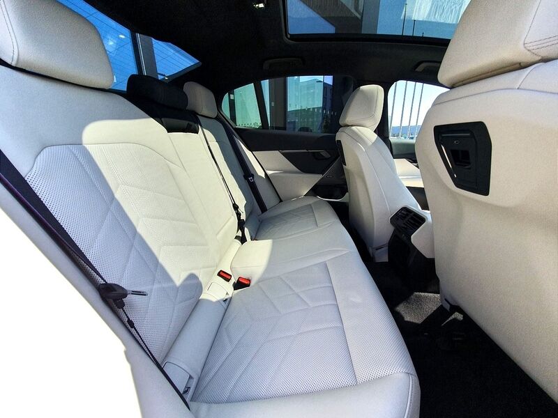 More views of BMW 5-Series