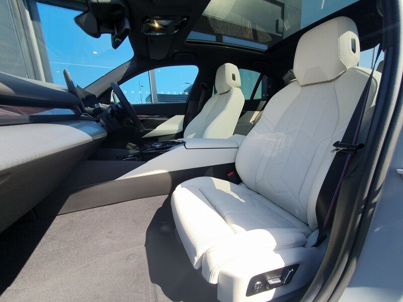 More views of BMW 5-Series