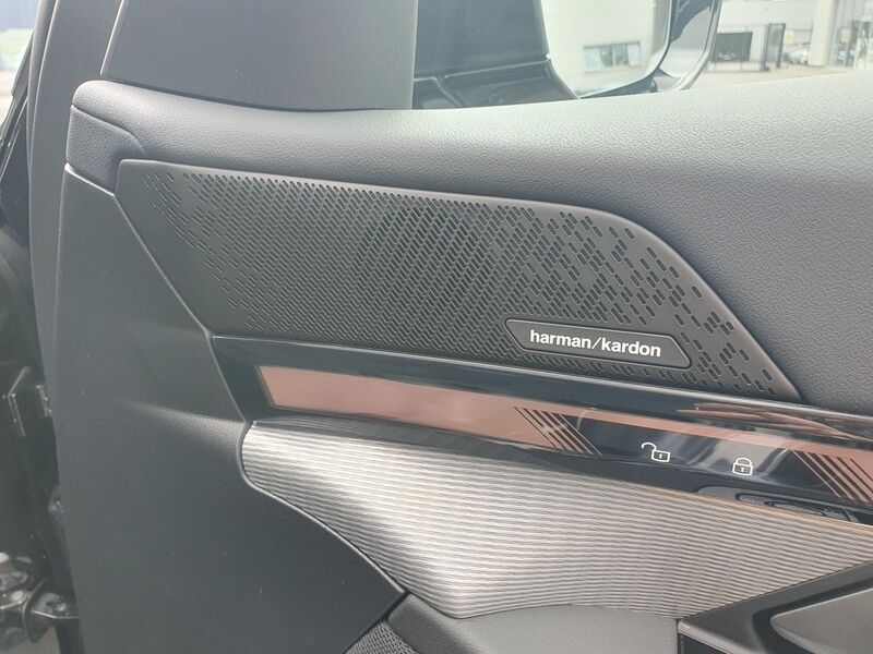 More views of BMW 5-Series