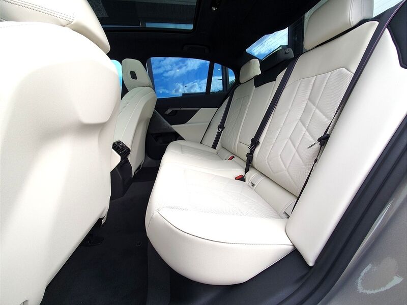 More views of BMW 5-Series