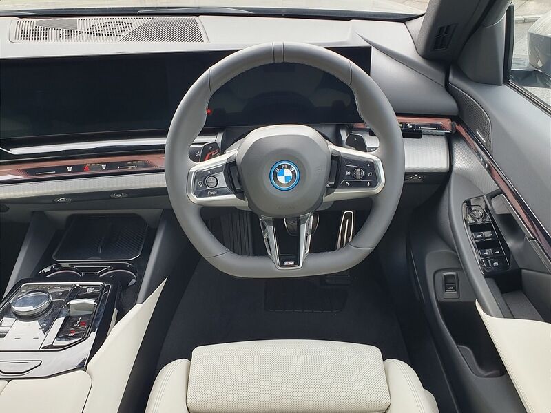 More views of BMW 5-Series