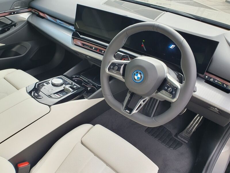 More views of BMW 5-Series