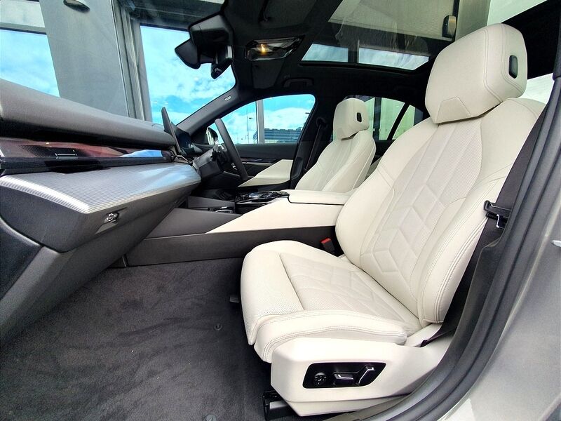 More views of BMW 5-Series