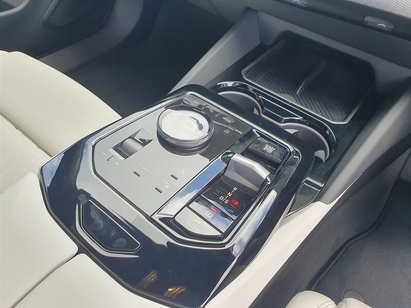 More views of BMW 5-Series