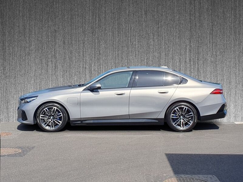 More views of BMW 5-Series