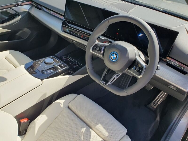 More views of BMW 5-Series