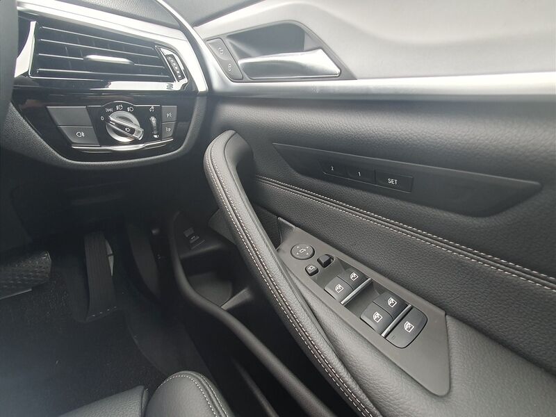 More views of BMW 5-Series