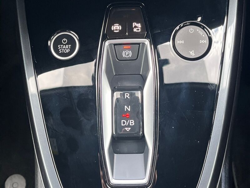 More views of Audi Q4 e-tron