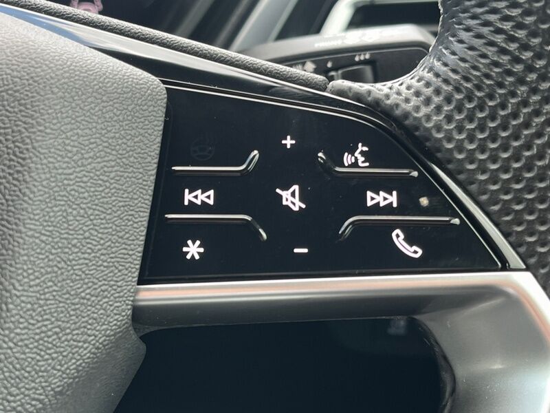 More views of Audi Q4 e-tron