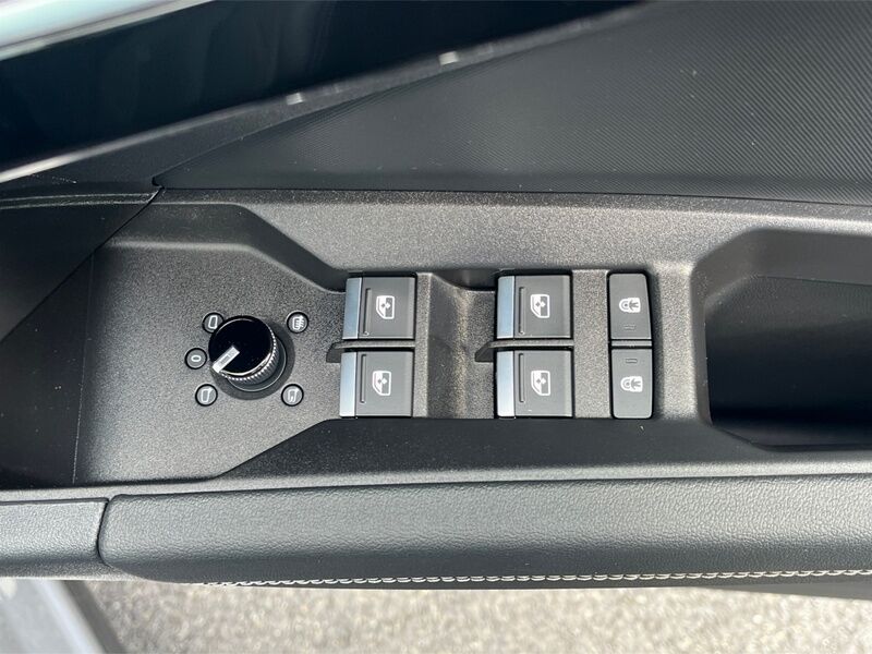 More views of Audi Q4 e-tron