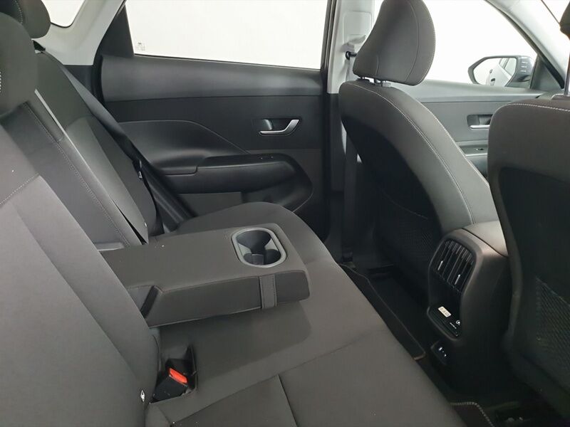 More views of Hyundai KONA