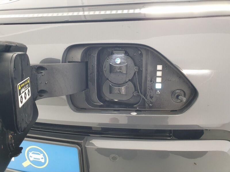 More views of Hyundai KONA