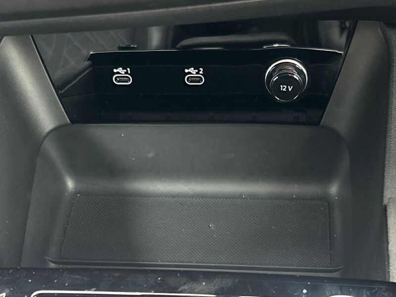 More views of Audi Q6 e-tron