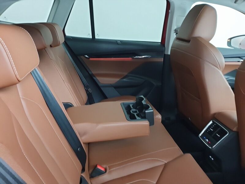 More views of Skoda Enyaq